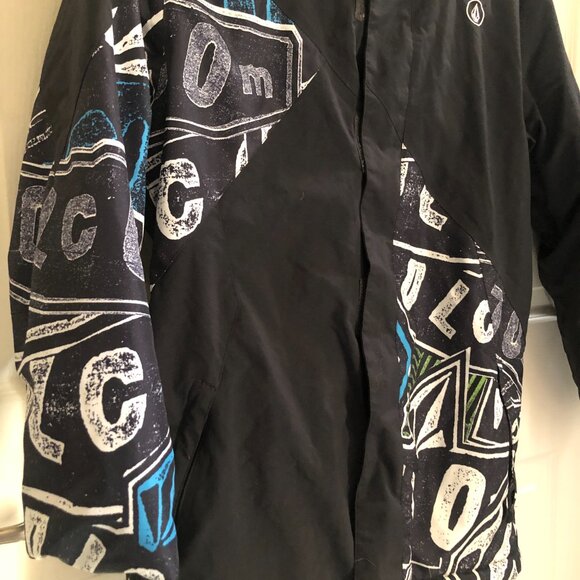 Volcom Youth WInter Snowboard Jacket Black Graphic Hooded Coat - Picture 2 of 4